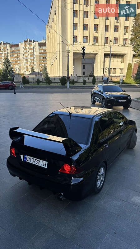 Седан Mitsubishi Lancer 2006 в Черкасах