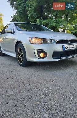 Седан Mitsubishi Lancer 2016 в 