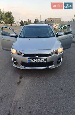 Седан Mitsubishi Lancer 2016 в 