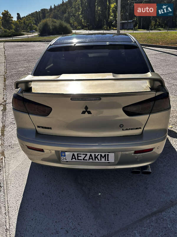 Седан Mitsubishi Lancer 2008 в Черкассах