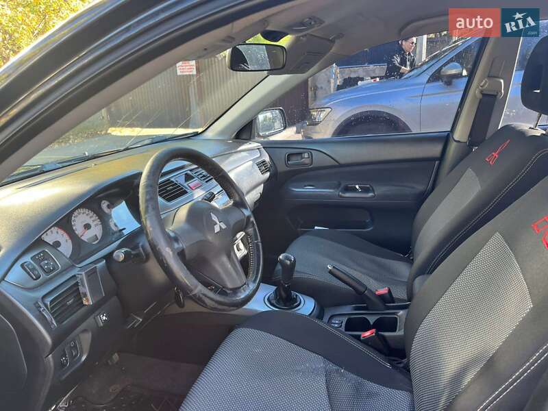 Седан Mitsubishi Lancer 2006 в Киеве