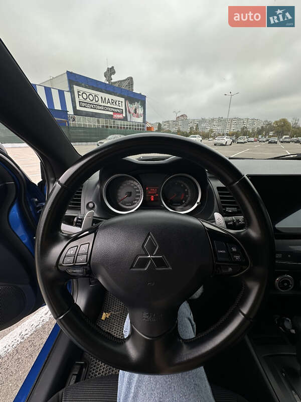Седан Mitsubishi Lancer 2009 в Запорожье