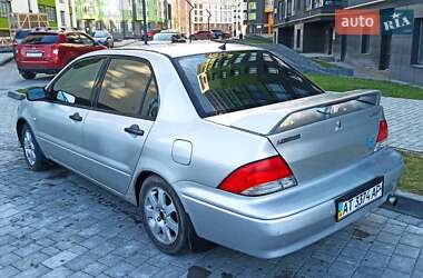 Седан Mitsubishi Lancer 2002 в  фото 4 Седан Mitsubishi Lancer 2002 в