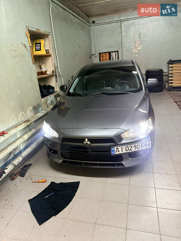 Mitsubishi Lancer 2011