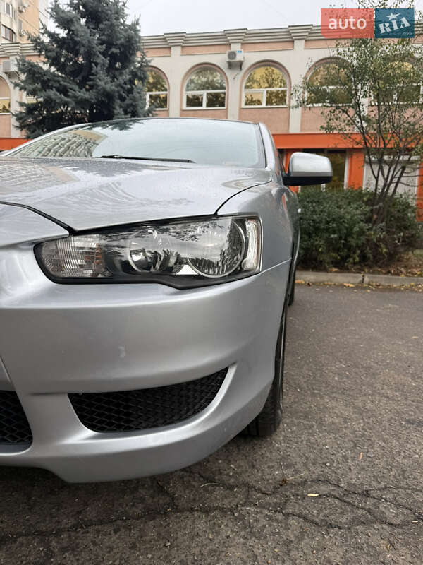 Седан Mitsubishi Lancer 2009 в Одессе