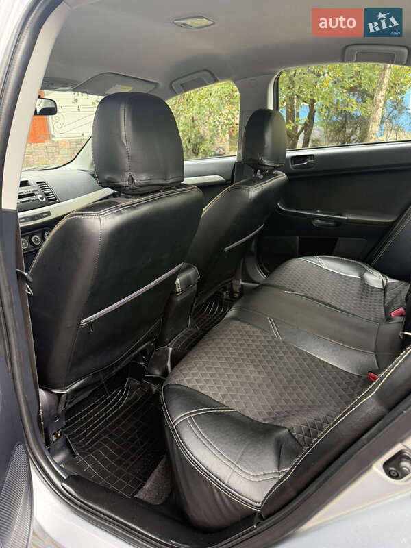 Седан Mitsubishi Lancer 2009 в Одессе