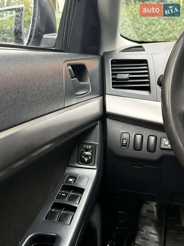 Седан Mitsubishi Lancer 2009 в Одессе