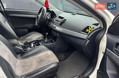 Хэтчбек Mitsubishi Lancer 2011 в 