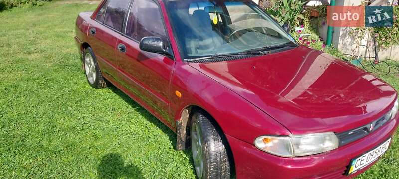 Седан Mitsubishi Lancer 1995 в Кицмани фото 2 Седан Mitsubishi Lancer 1995 в Кицмани
