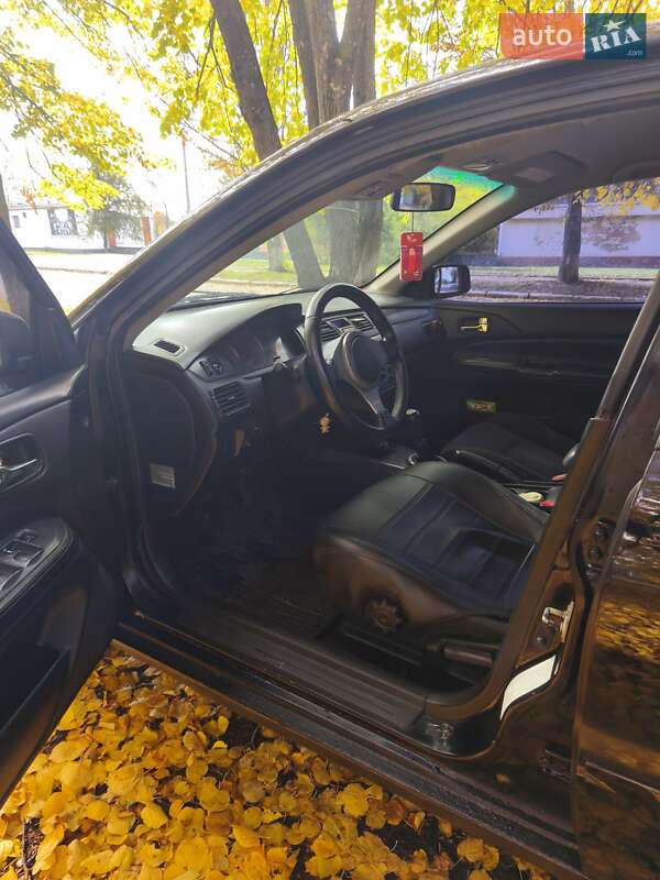 Седан Mitsubishi Lancer 2004 в Первомайську