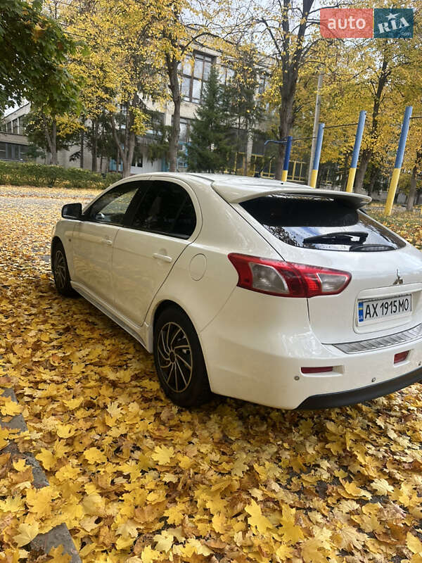 Хэтчбек Mitsubishi Lancer 2008 в Харькове
