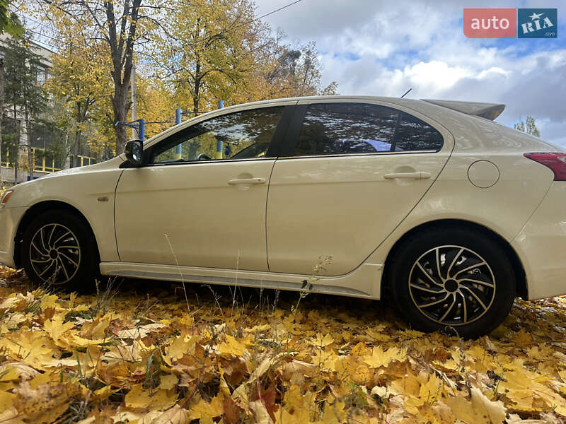 Хэтчбек Mitsubishi Lancer 2008 в Харькове