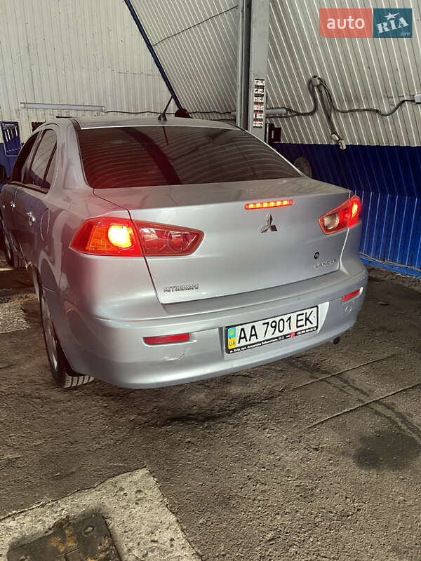 Седан Mitsubishi Lancer 2007 в Буче