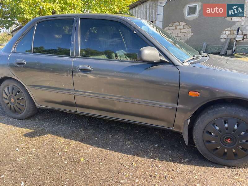Седан Mitsubishi Lancer 1995 в Балті