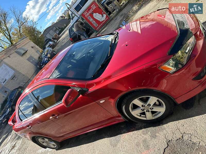 Седан Mitsubishi Lancer 2008 в Киеве