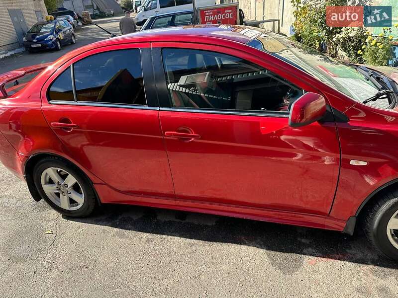 Седан Mitsubishi Lancer 2008 в Киеве