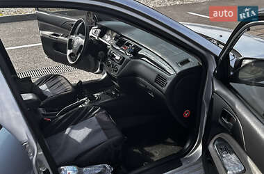 Седан Mitsubishi Lancer 2004 в 