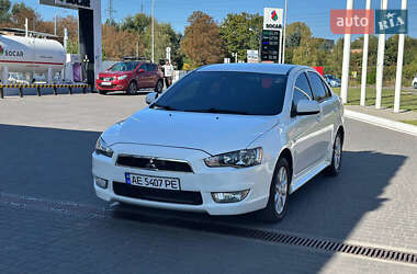 Седан Mitsubishi Lancer 2015 в Днепре