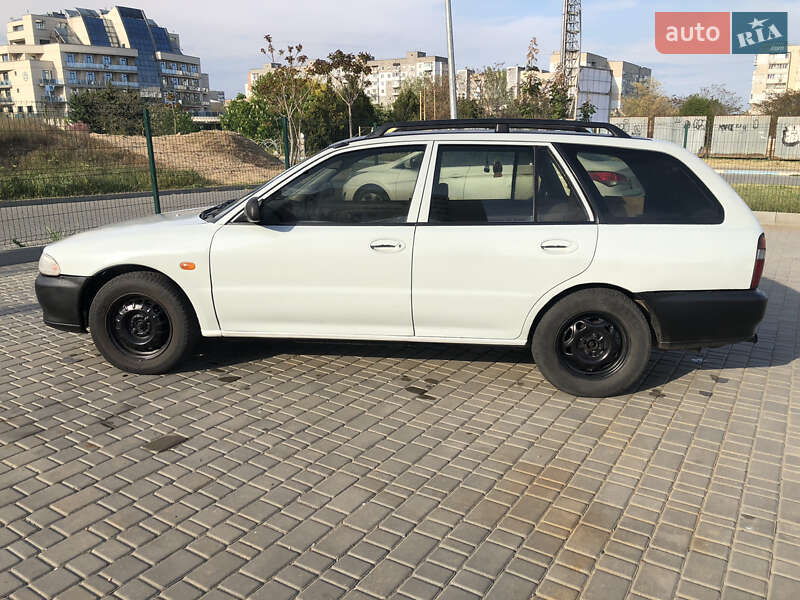 Універсал Mitsubishi Lancer 1995 в Южному