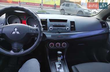 Седан Mitsubishi Lancer 2008 в  фото 13 Седан Mitsubishi Lancer 2008 в