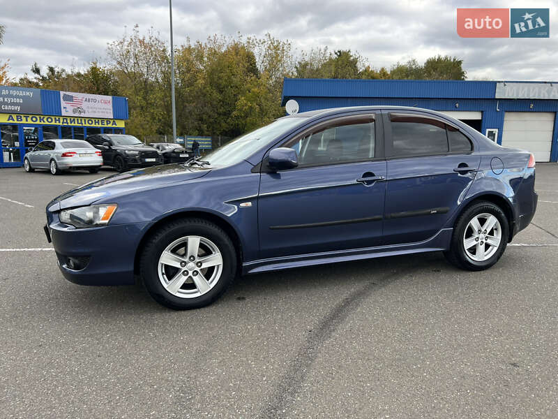 Седан Mitsubishi Lancer 2008 в Киеве