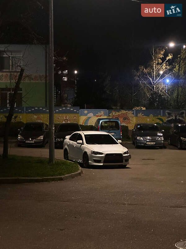 Седан Mitsubishi Lancer 2007 в Киеве