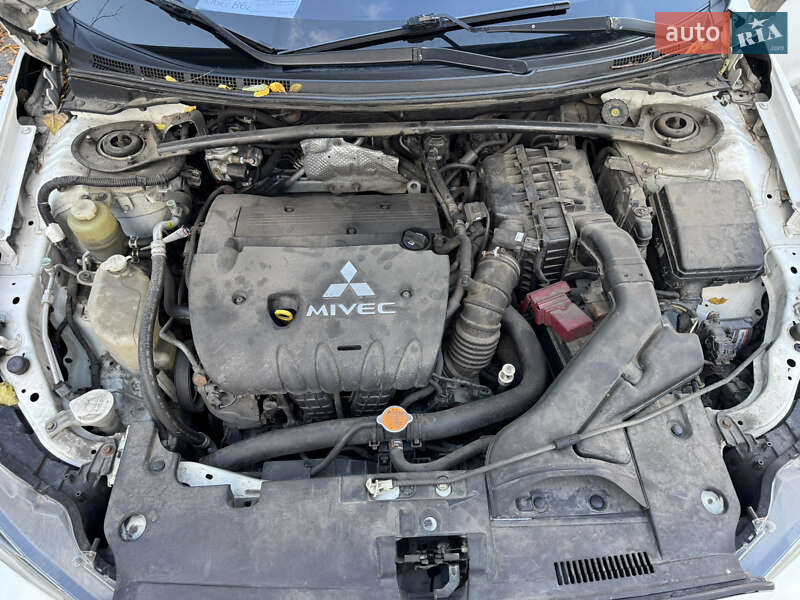 Седан Mitsubishi Lancer 2007 в Киеве