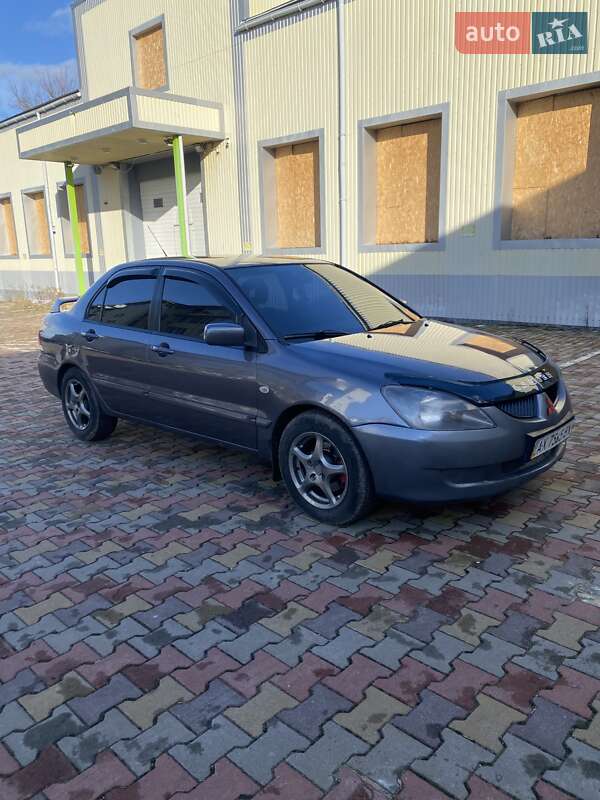 Универсал Mitsubishi Lancer 2005 в Харькове фото 5 Универсал Mitsubishi Lancer 2005 в Харькове