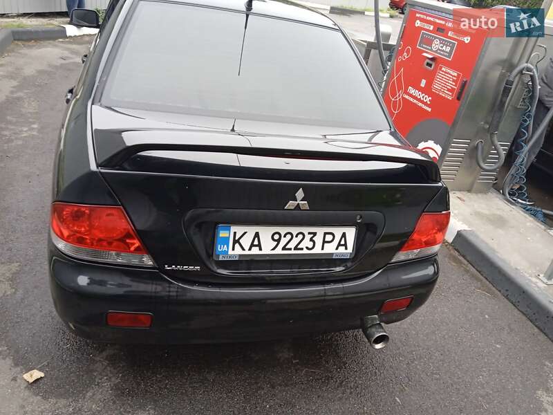 Седан Mitsubishi Lancer 2007 в Киеве