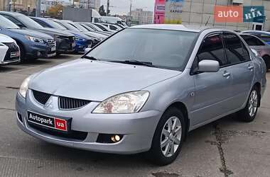 Седан Mitsubishi Lancer 2004 в Харькове