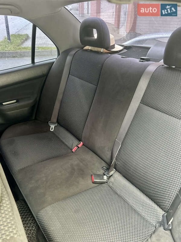 Седан Mitsubishi Lancer 2006 в Львове
