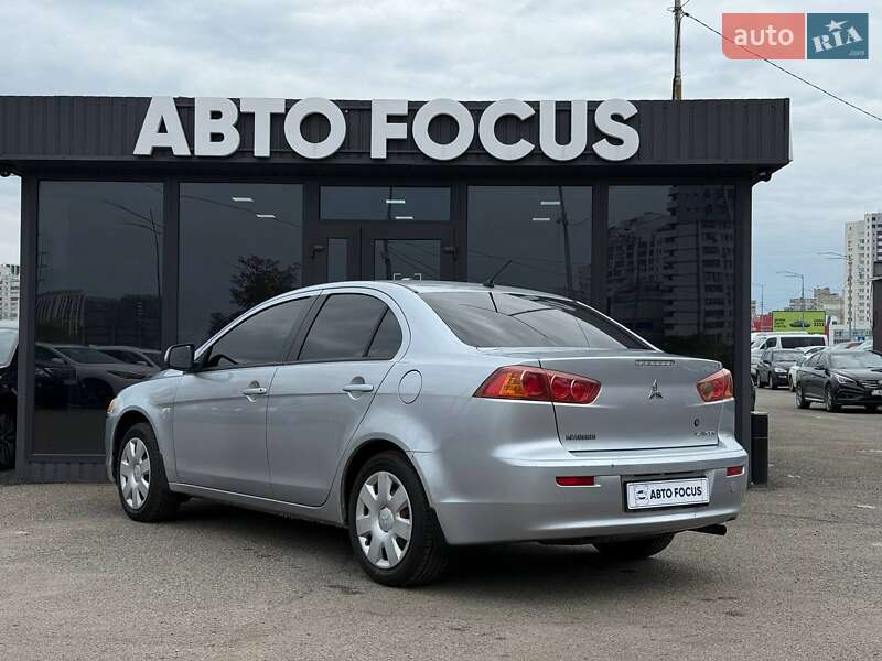Седан Mitsubishi Lancer 2008 в Киеве