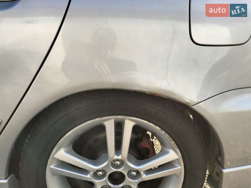 Універсал Mitsubishi Lancer 2006 в Чернівцях