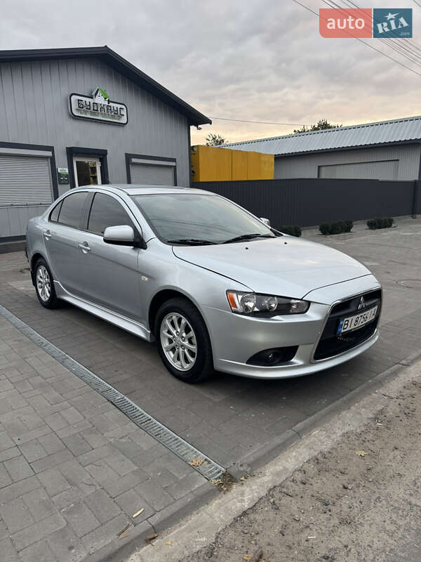 Седан Mitsubishi Lancer 2013 в Кобеляках