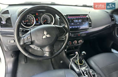 Седан Mitsubishi Lancer 2012 в 