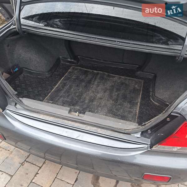 Седан Mitsubishi Lancer 2004 в Львове