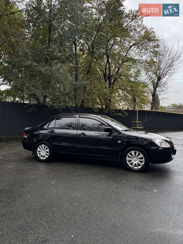 Седан Mitsubishi Lancer 2007 в Киеве фото 2 Седан Mitsubishi Lancer 2007 в Киеве