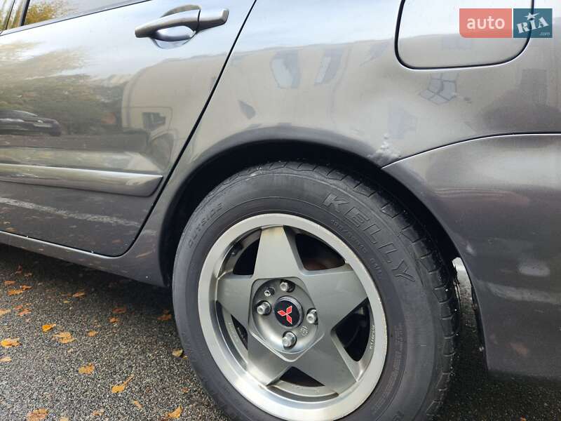 Седан Mitsubishi Lancer 2005 в Києві фото 8 Седан Mitsubishi Lancer 2005 в Києві