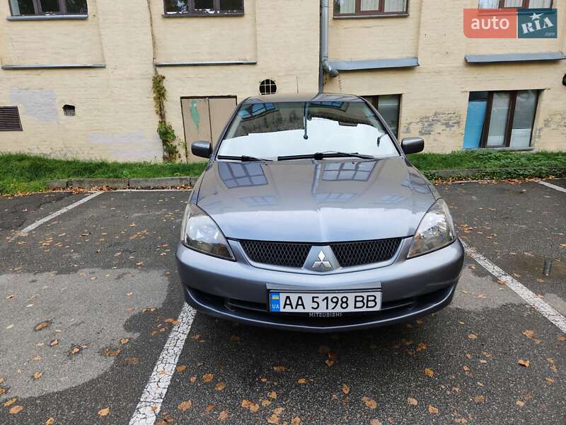 Седан Mitsubishi Lancer 2005 в Києві фото 16 Седан Mitsubishi Lancer 2005 в Києві