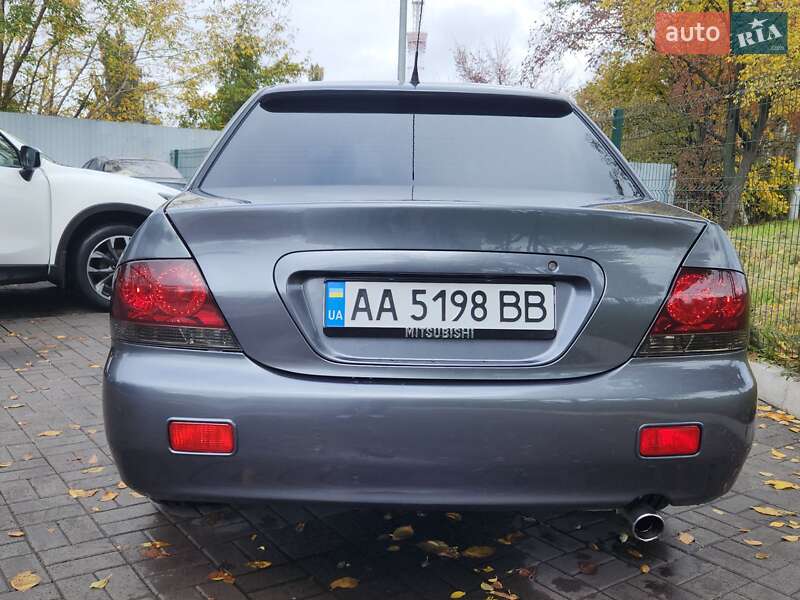 Седан Mitsubishi Lancer 2005 в Києві фото 24 Седан Mitsubishi Lancer 2005 в Києві