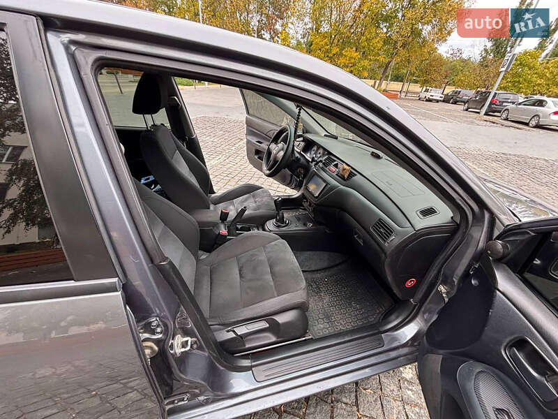 Седан Mitsubishi Lancer 2009 в Одессе