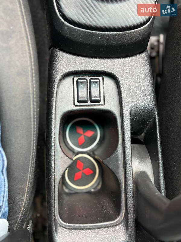 Седан Mitsubishi Lancer 2009 в Одессе