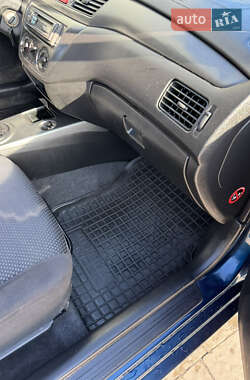 Седан Mitsubishi Lancer 2006 в  фото 20 Седан Mitsubishi Lancer 2006 в
