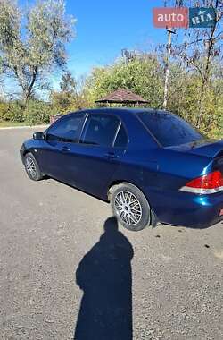 Седан Mitsubishi Lancer 2006 в  фото 3 Седан Mitsubishi Lancer 2006 в