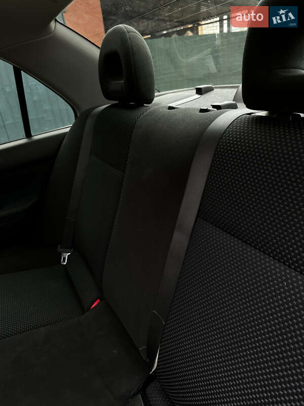 Седан Mitsubishi Lancer 2007 в Славуте