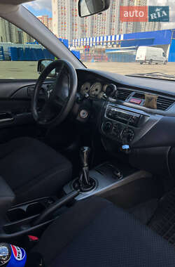 Седан Mitsubishi Lancer 2006 в  фото 8 Седан Mitsubishi Lancer 2006 в