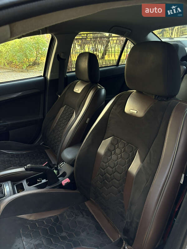 Седан Mitsubishi Lancer 2011 в Львові фото 20 Седан Mitsubishi Lancer 2011 в Львові