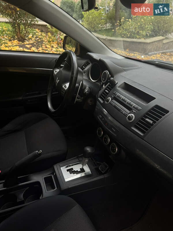 Седан Mitsubishi Lancer 2008 в Києві фото 30 Седан Mitsubishi Lancer 2008 в Києві