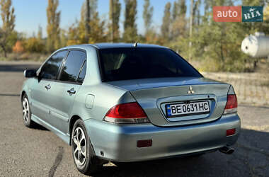 Седан Mitsubishi Lancer 2006 в  фото 6 Седан Mitsubishi Lancer 2006 в