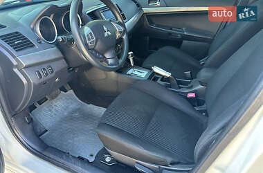 Седан Mitsubishi Lancer 2015 в 